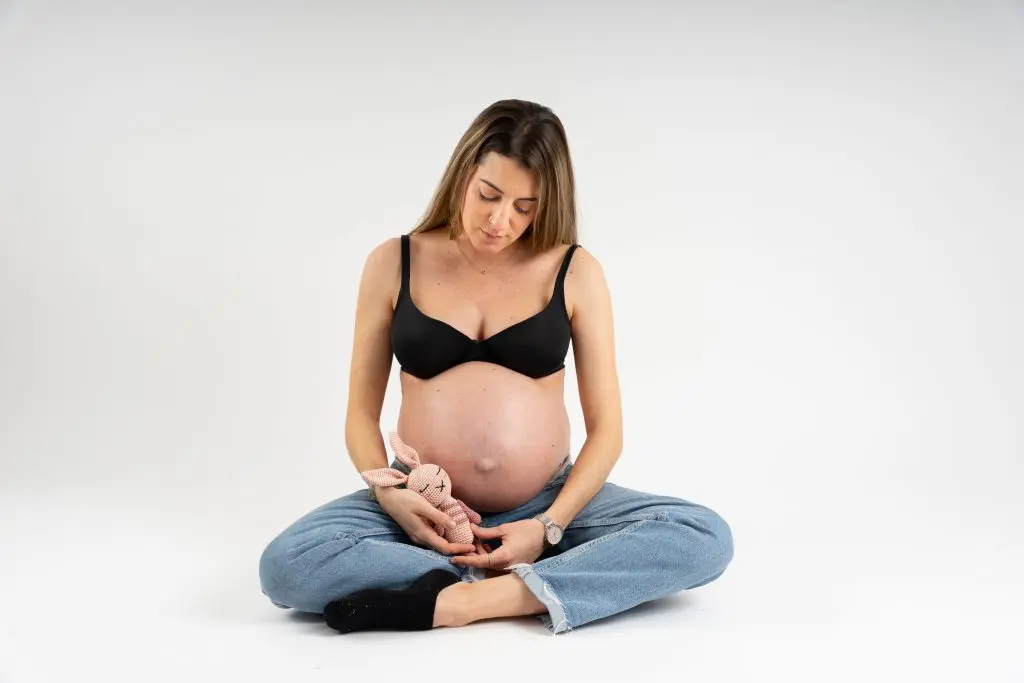 FOTOS DE EMBARAZO EN ESTUDIO